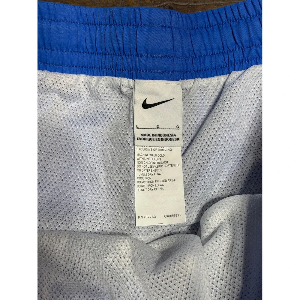 Nike Swim Trunks Mens Large Blue NWT Volley Shorts Wave Pattern